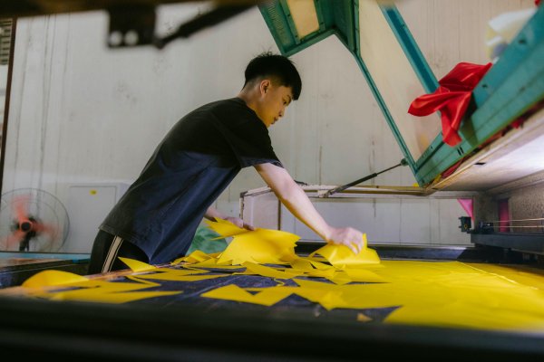 万银配资 ‌从3.6万亿到3.4万亿: 8年间企业利润不增反减, 原因何在?